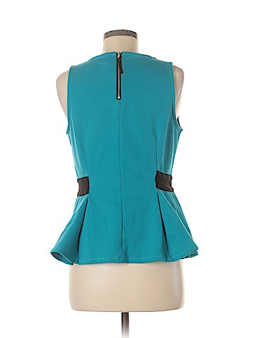 Elle Sleeveless Top (view 2)
