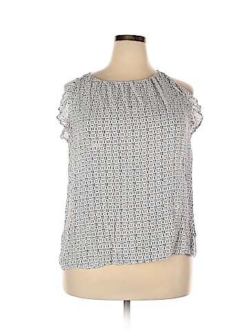 Old Navy Sleeveless Blouse (view 1)