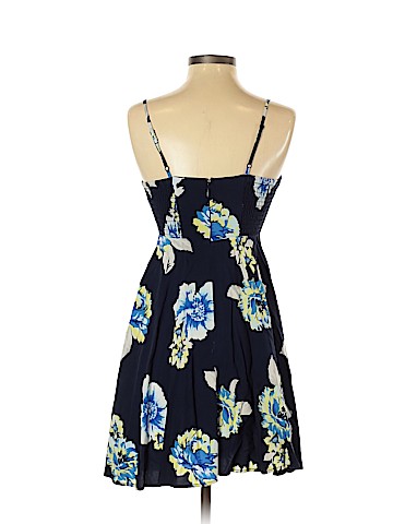 Old Navy Casual Dress (view 2)