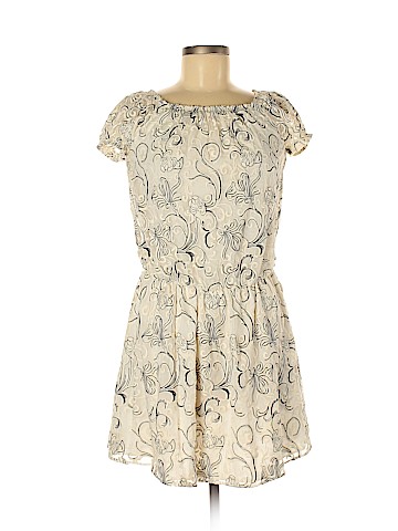 Alice + Olivia Casual Dress (view 1)