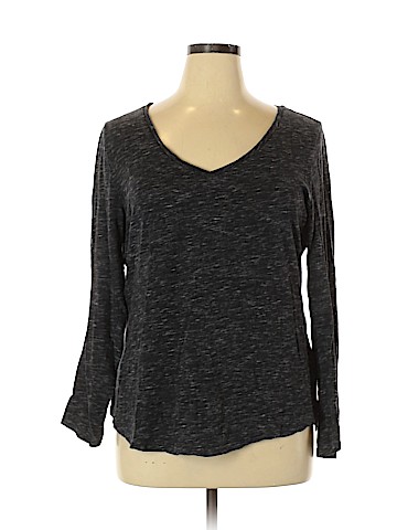 Old Navy Pullover Sweater (view 1)