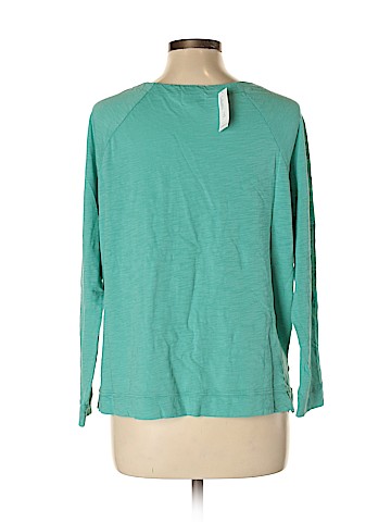 Old Navy Long Sleeve T-Shirt (view 2)