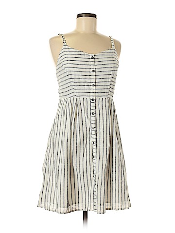 Old Navy Casual Dress (view 1)
