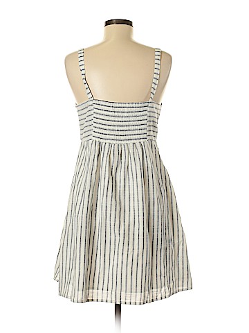 Old Navy Casual Dress (view 2)