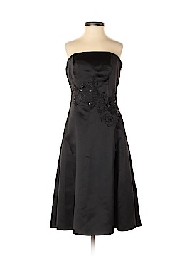 White House Black Market Size 2