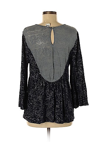 Akemi + Kin 3/4 Sleeve Blouse (view 2)