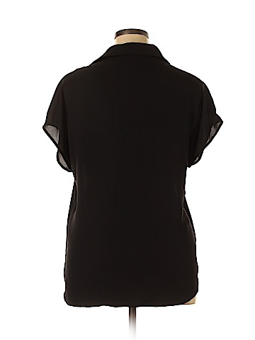 Pleione Short Sleeve Blouse (view 2)