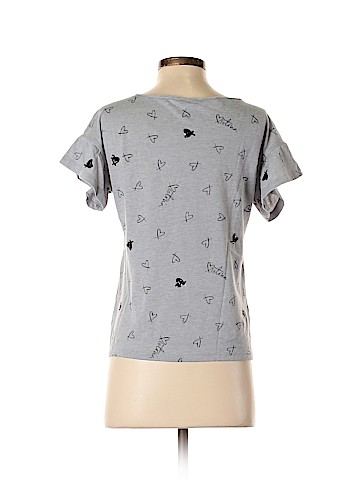 Victoria's Secret Short Sleeve T-Shirt (view 2)