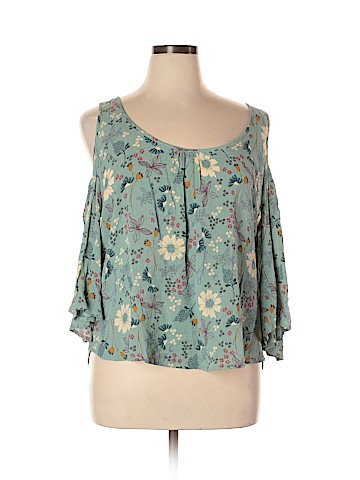 Mossimo Supply Co. 3/4 Sleeve Blouse (view 1)