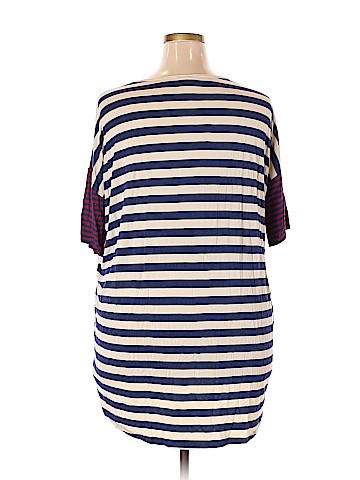 Lularoe Short Sleeve Top (view 2)