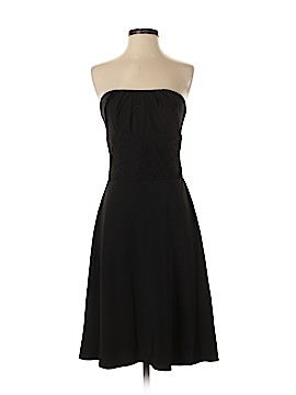 White House Black Market Size 2