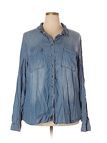 Maurices Long Sleeve Button-Down Shirt (view 1)