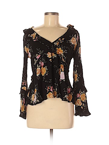 American Eagle Outfitters 3/4 Sleeve Blouse (view 1)
