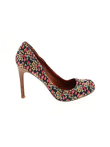 Jessica Simpson Heels (view 1)