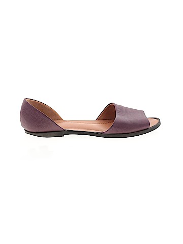 Unbranded Flats (view 1)