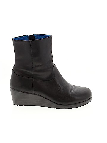 Crocs Boots (view 1)