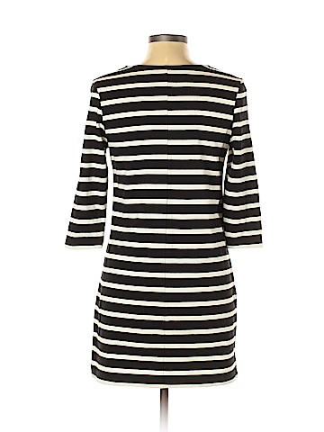 Old Navy Casual Dress (view 2)