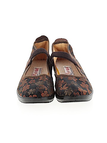 Unbranded Flats (view 2)