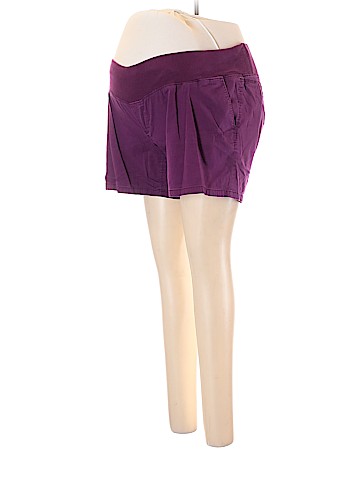 Liz Lange Maternity Shorts (view 1)