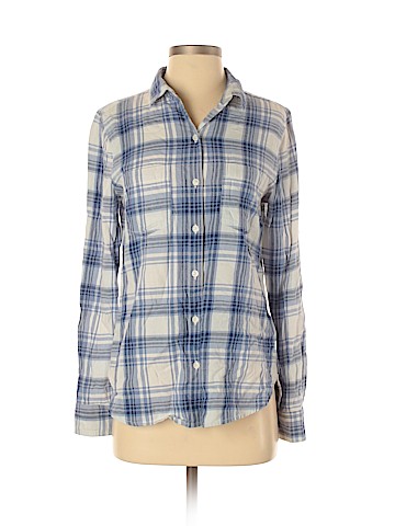 Old Navy Long Sleeve Button-Down Shirt (view 1)