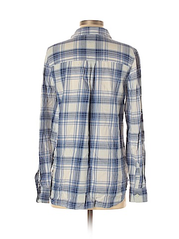 Old Navy Long Sleeve Button-Down Shirt (view 2)