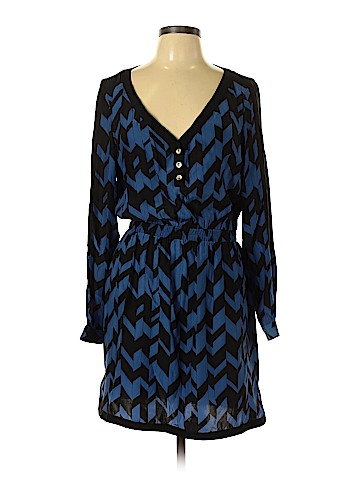 Alice & Trixie Casual Dress (view 1)