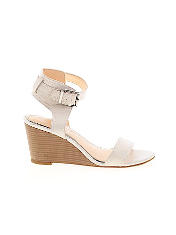 Jessica Simpson Wedges (view 1)