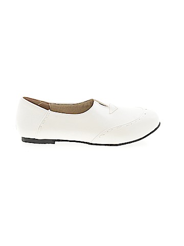 Unbranded Flats (view 1)