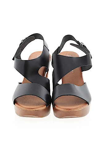 Eric Michael Heels (view 2)