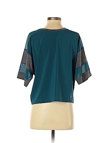 Nike 3/4 Sleeve T-Shirt (view 2)