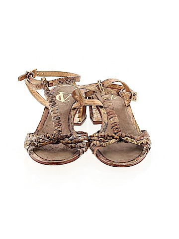 VC Signature Heels (view 2)