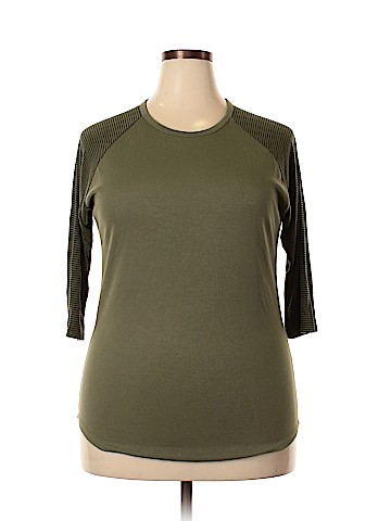 Lularoe 3/4 Sleeve T-Shirt (view 1)