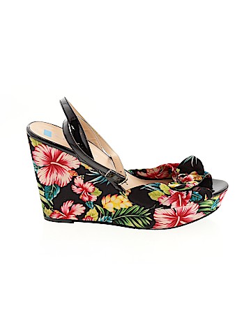 Chinese Laundry Wedges (view 1)