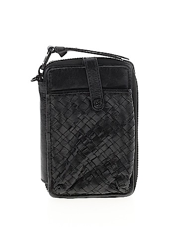 Unbranded Wallet (view 1)