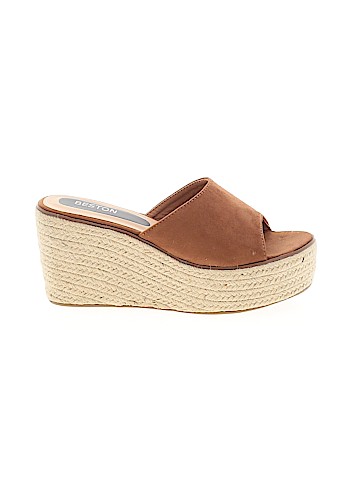 Beston Wedges (view 1)