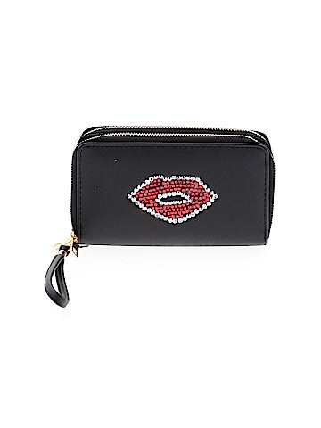 Unbranded Wristlet (view 1)