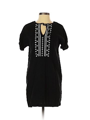 Old Navy Casual Dress (view 1)