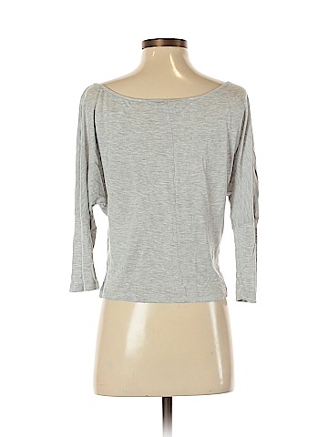 Express 3/4 Sleeve Top (view 2)