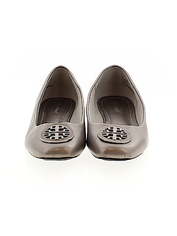 Pierre Dumas Flats (view 2)