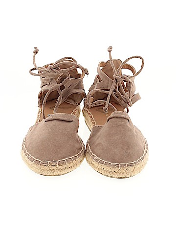 REPORT Flats (view 2)