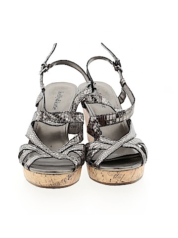 Kelly & Katie Wedges (view 2)