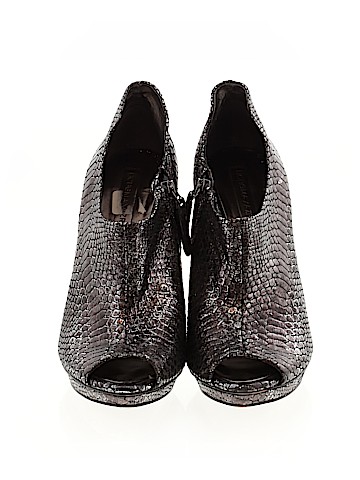 BCBGMAXAZRIA Heels (view 2)