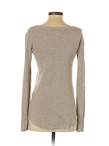 American Eagle Outfitters Pullover Sweater (view 2)