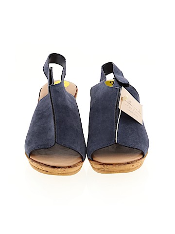 Mila Paoli Wedges (view 2)
