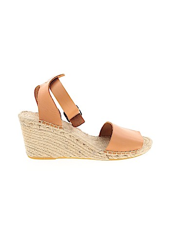 Unbranded Wedges (view 1)