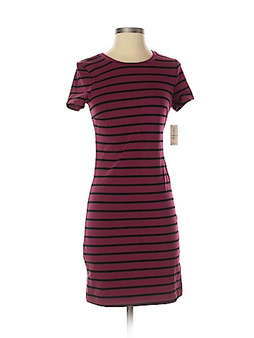 Old Navy Casual Dress (view 1)