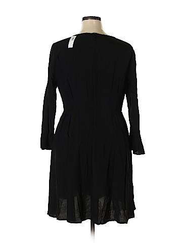 Old Navy Casual Dress (view 2)