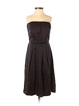 White House Black Market Size 2
