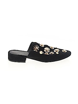 Mercedes Castillo Size 6 1/2