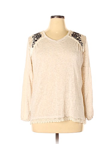 Maurices Long Sleeve Top (view 1)